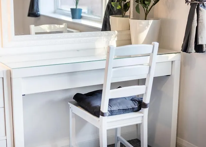 The Heart - Cosy 3 Bedroom House With Double Driveway And Garden In Dom wakacyjny *