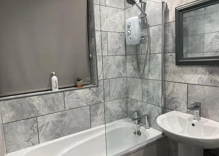 Isinmi - Close To Mcr 펜션