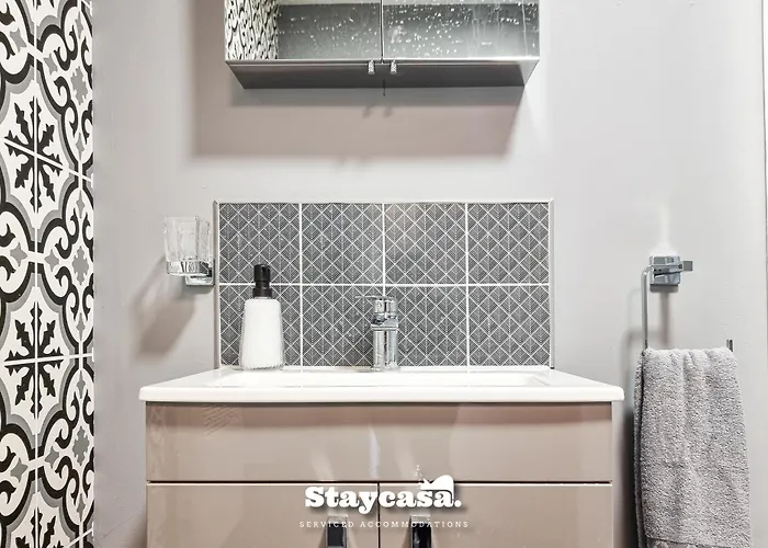 Luxury Sportcity Amazing Views With Parking アパート