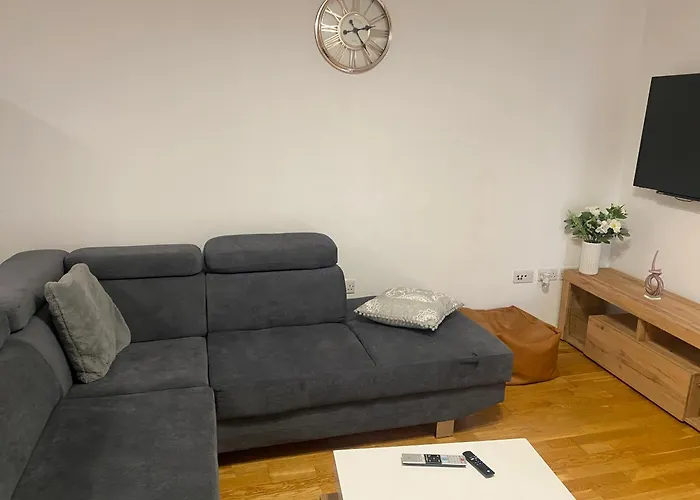 Appartement Eaglet 2 Bedroom Luxury Near Etihad Staduim *