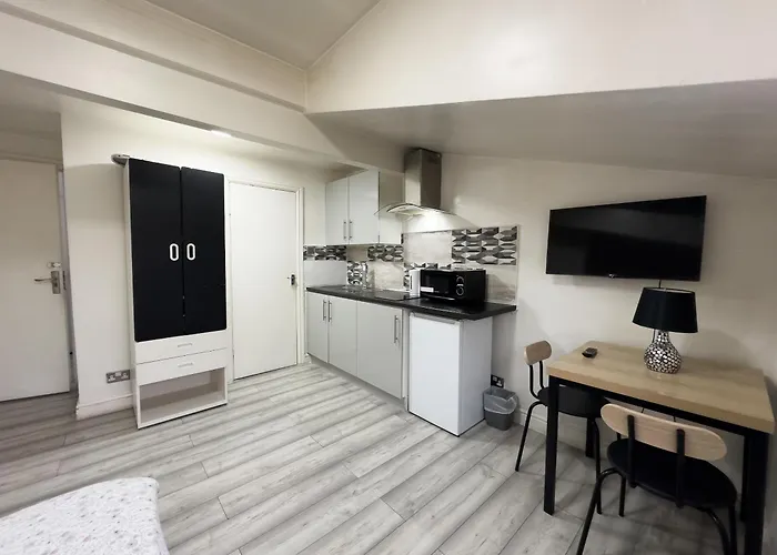 Hills View Apartment *