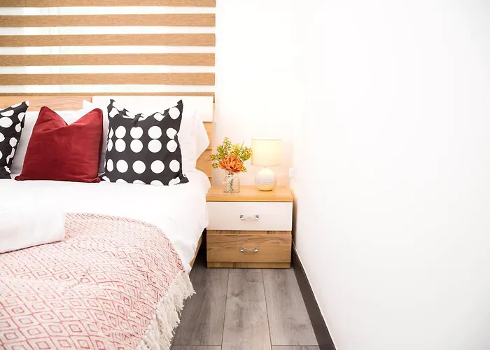 Casa vacanze By Bevolve - Free Parking