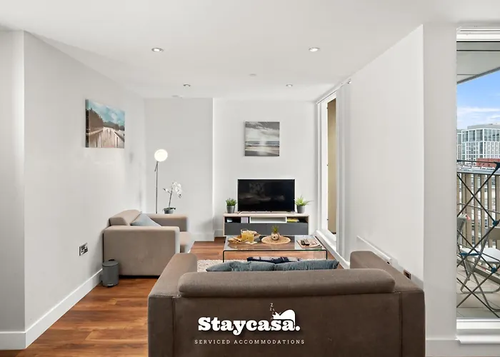 Spectacular Apartment Balcony View In Cit… - 19611