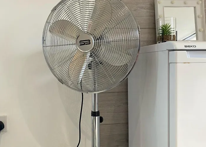 招待所 Modern With Private Entrance *