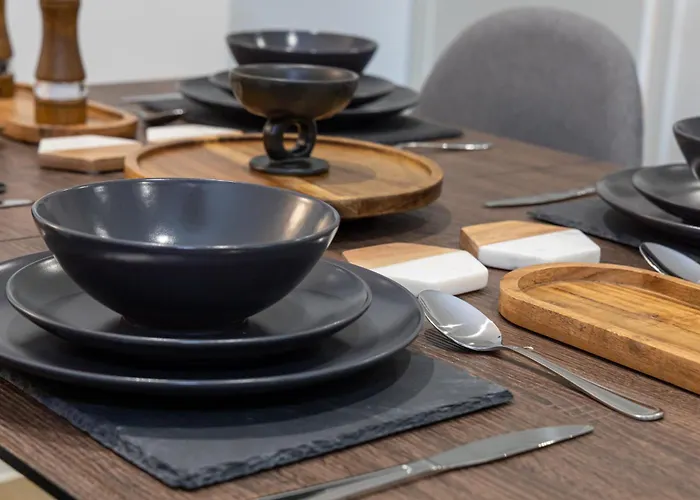 Oscar House - 2 Bed 아파트 *