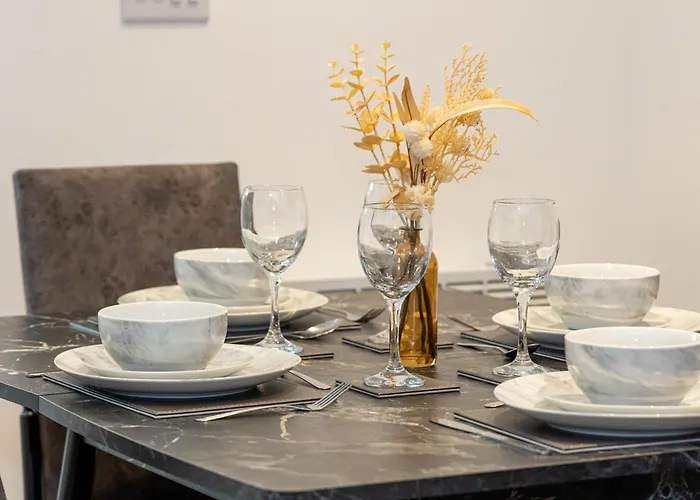 Vibrant 2br In Chorlton, Free Parking Апартаменты Манчестер