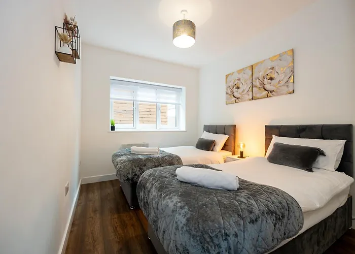 Апартаменты Vibrant 2br In Chorlton, Free Parking