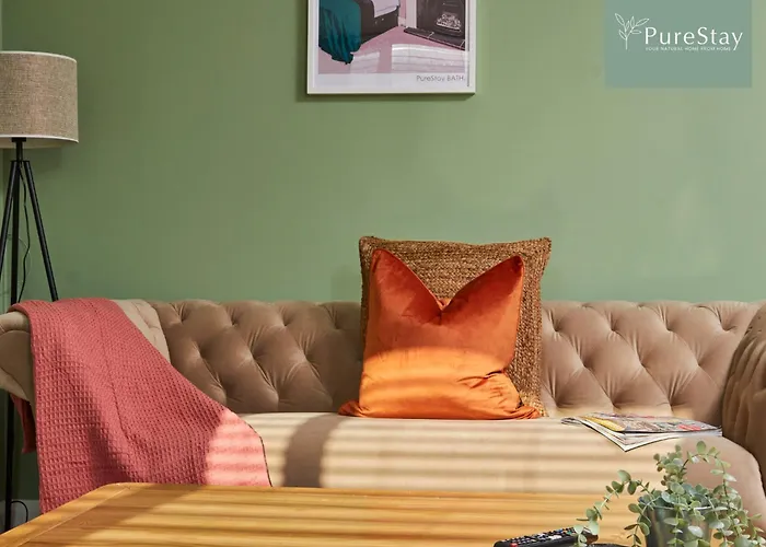 Fabulous House - 5 Beds Sleeps 8 - Free Parking - By Purestay 펜션 맨체스터