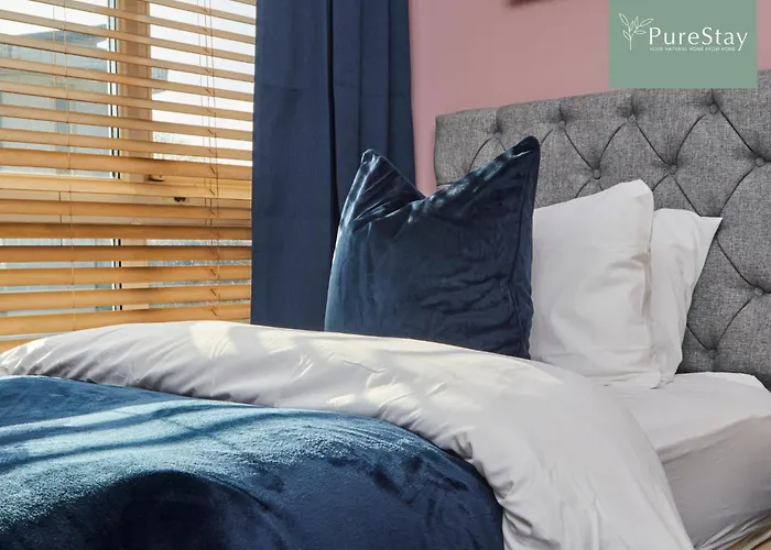 Fabulous House - 5 Beds Sleeps 8 - Free Parking - By Purestay Manchester