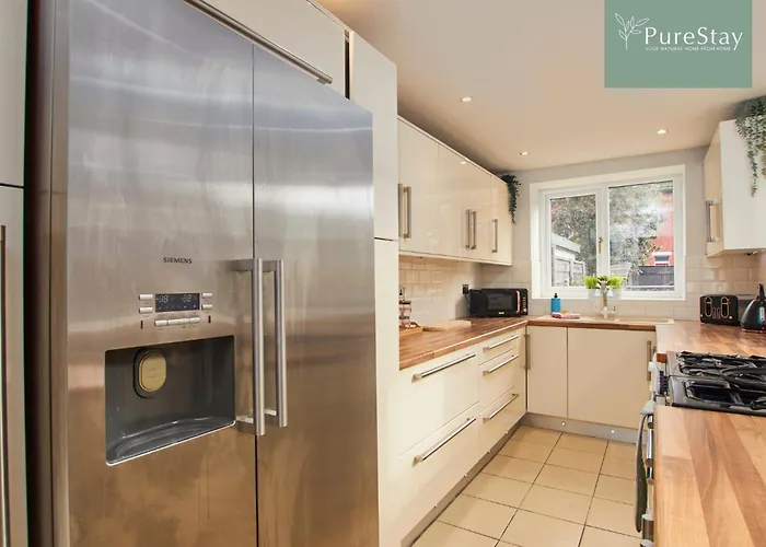 Big Contractor House With 6 Beds & Free Parking By Purestay - 7 Night Min! Dom wakacyjny Manchester