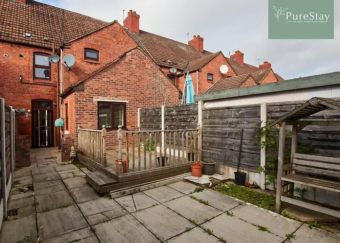 Dom wakacyjny Big Contractor House With 6 Beds & Free Parking By Purestay - 7 Night Min! *