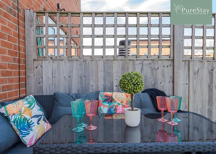 Stunning House In For Business & Leisure - Wi-fi & Parking By Purestay Serviced * Mánchester