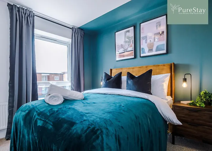 Stunning House In For Business & Leisure - Wi-fi & Parking By Purestay Serviced