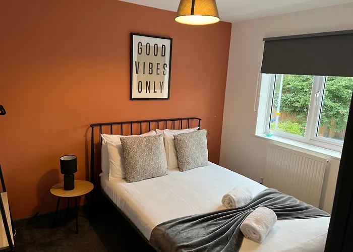 3 Bedroom House With Parking