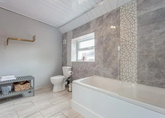 Dom wakacyjny Free Parking 5 Minutes From Centre *