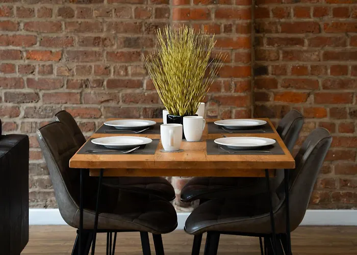 High Street Town House Aparthotel 4*