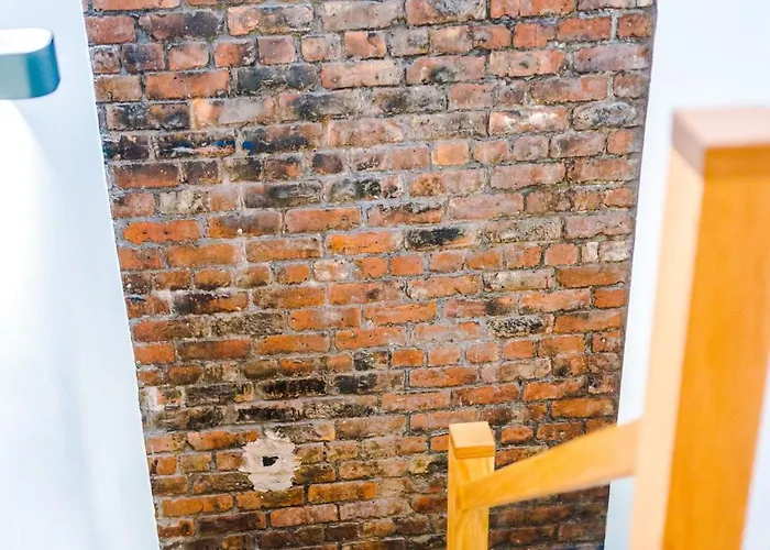 Semesterbostad 4-storey Townhouse In By Hilltop Serviced Manchester