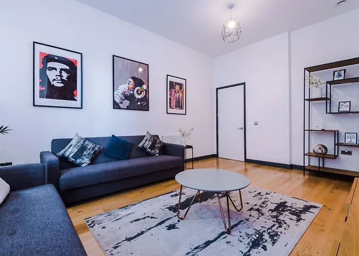 4-storey Townhouse In By Hilltop Serviced *