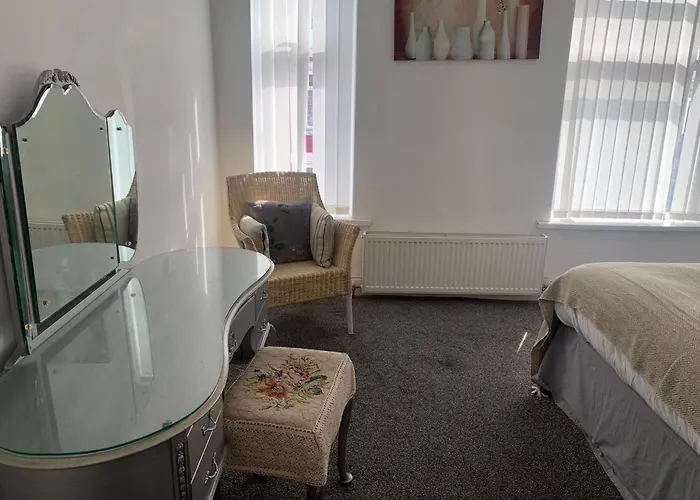 Gorgeous Stylish Cheri Victorian House In Holiday home