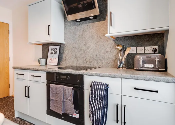 Brimmond Homes - Nr To Univ, Hospitals, O2 Apollo, Plab & 7 Mins To Centre - Stylish, Modern & Secure 2 Bed, 2 Bath With Allocated Free Parking Mánchester