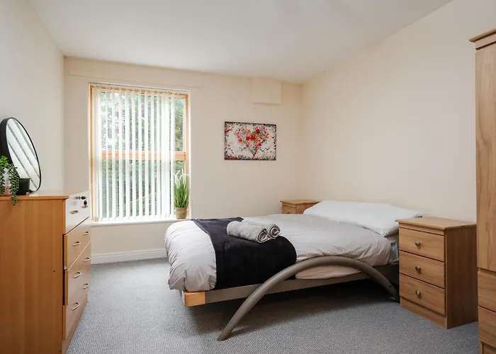 Apartmán Brimmond Homes - Nr To Univ, Hospitals, O2 Apollo, Plab & 7 Mins To Centre - Stylish, Modern & Secure 2 Bed, 2 Bath With Allocated Free Parking Manchester