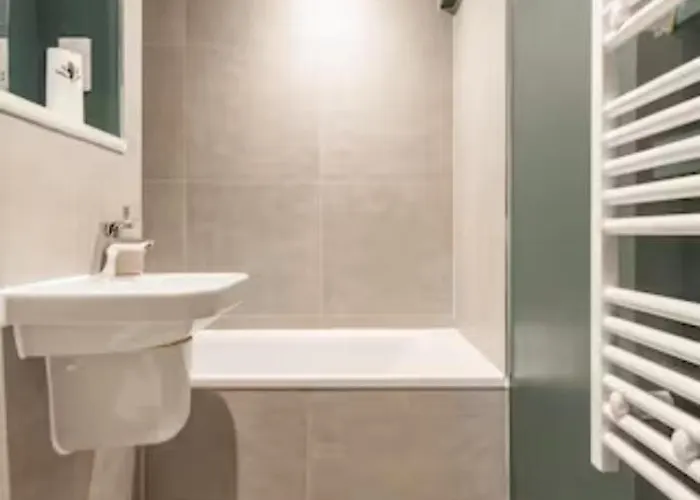 Two Bedrooms Exquisite En-suite Deansgate