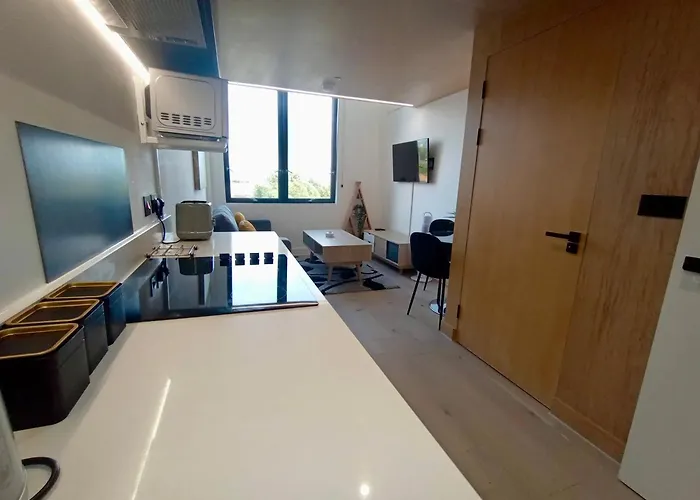 1 Bedroom Duplex In 아파트