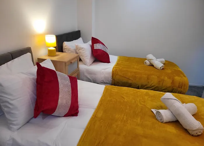 아파트 Luxury 2 Bed On River, Wifi, Parking, Garden