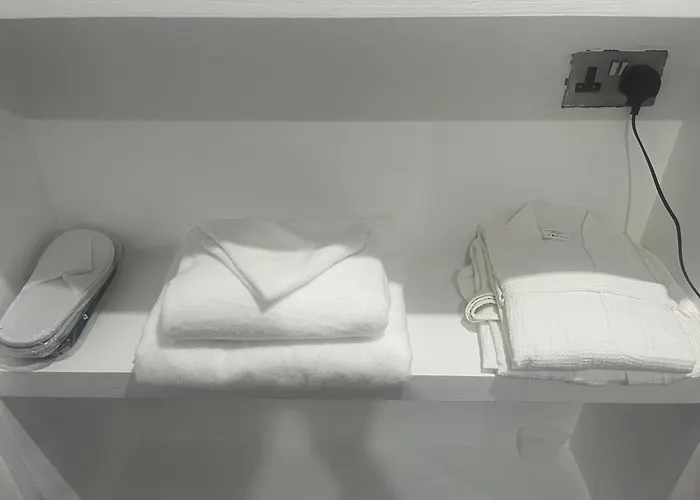 Dynasty * 曼彻斯特