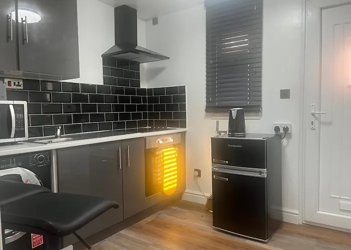 Dynasty * 曼彻斯特