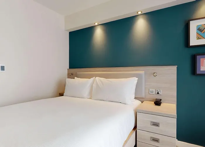 Hampton By Hilton Manchester City Centre 4*