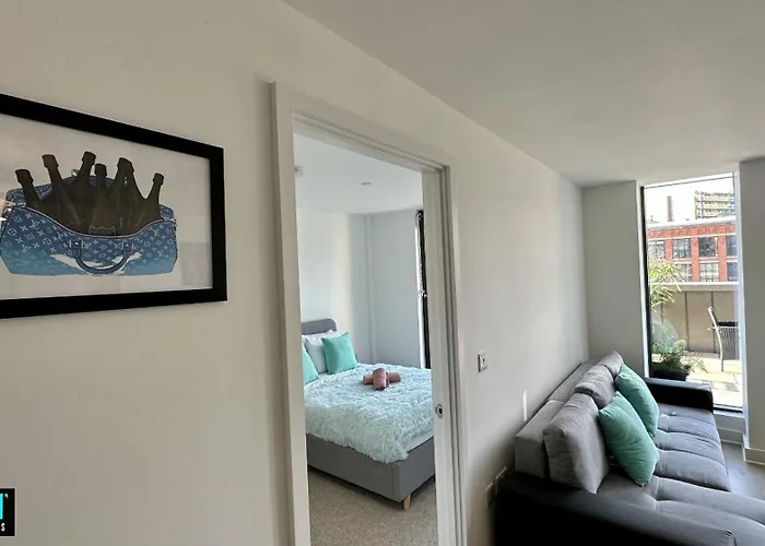 Apartment Lux Livin' - Luxury 2 Bed With Sky Garden