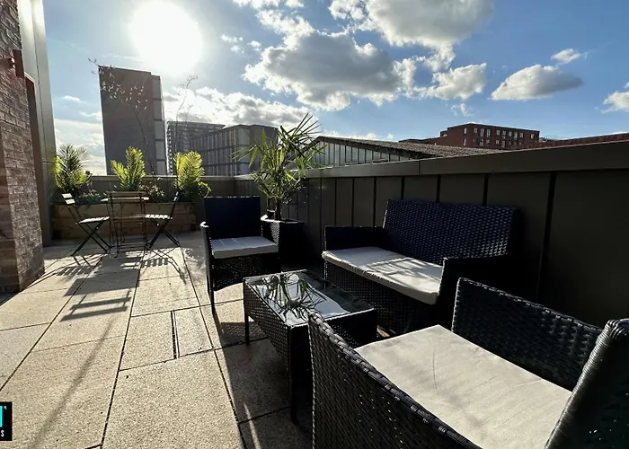 Apartment Lux Livin' - Luxury 2 Bed With Sky Garden *