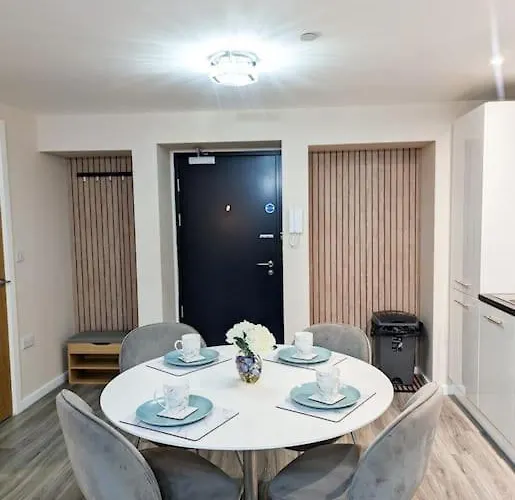 A Superb 2 Bed, 2 Bathroom In Centre Free Parking アパート マンチェスター