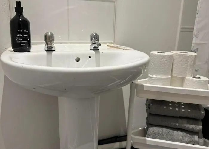 Sleeps5-parkg-netflix-near Centre Etihad Apartament