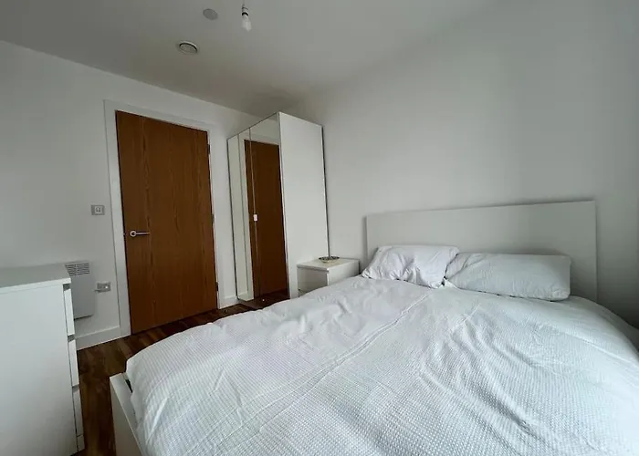 19th Floor 2 Bedroom With Stunning Views