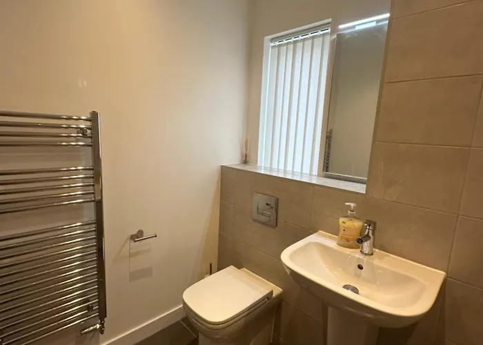 C U Ltd Kwatera prywatna