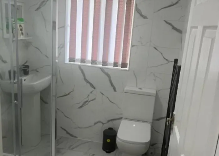 Stunning 3-bed House In *