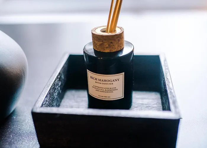 4 Bedroom House Eccles 맨체스터