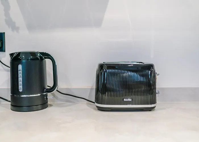 4 Bedroom House Eccles Dom wakacyjny