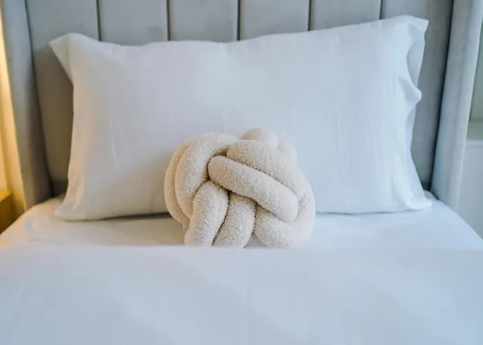 4 Bedroom House Eccles Dom wakacyjny *