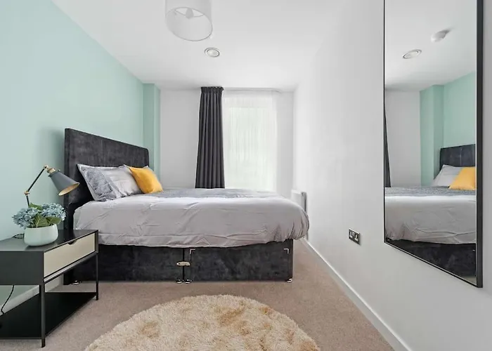 Luxurious Two Bedroom Manchester