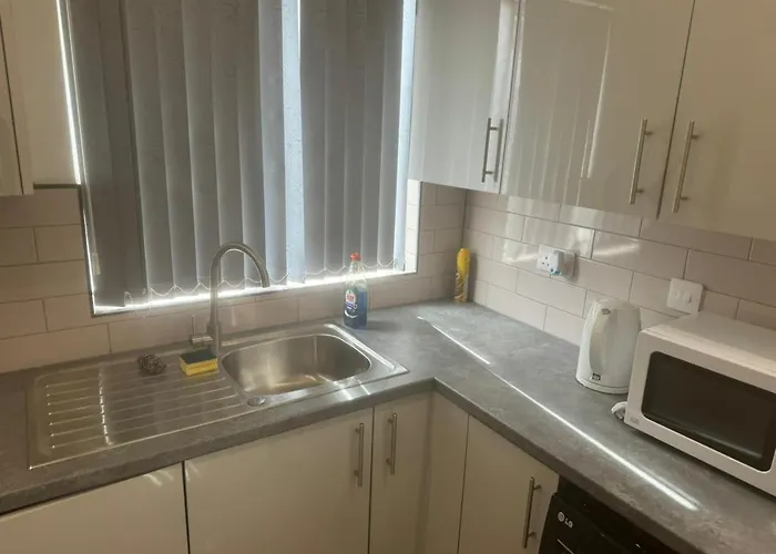 1 En-suit Double Bedroom With Bathroom In 맨체스터