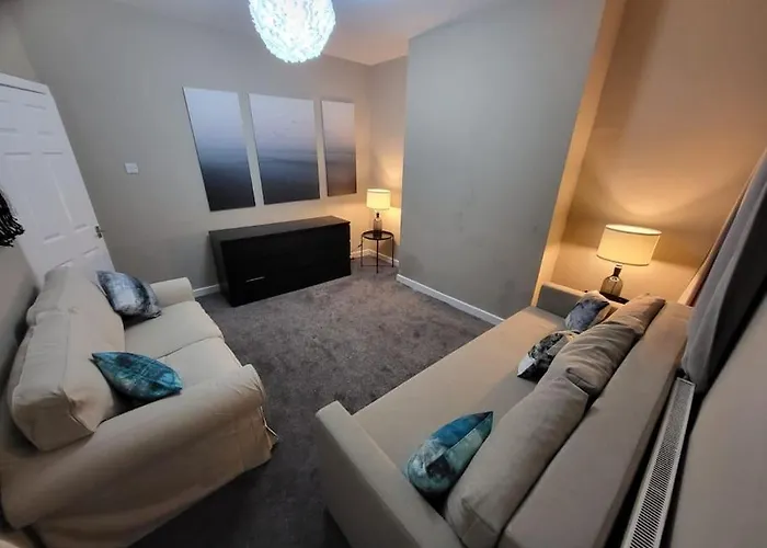 Дом отдыха 4 Bedrooms, 8 Min To City! *