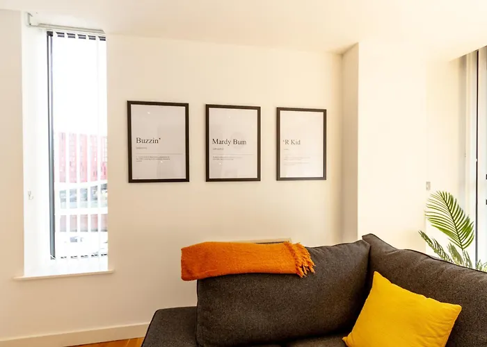 Daire Gem: Cosy 2br With Private Balcony