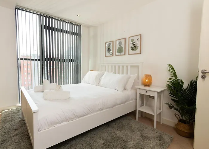 Gem: Cosy 2br With Private Balcony Apartmán Manchester