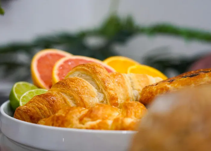 3-bed House In Near Old Trafford *