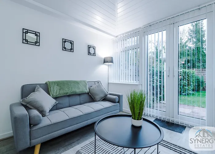 Jade House, - By Synergy Estates * 맨체스터