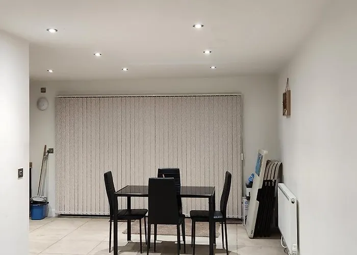 44 Beyers Close Mánchester