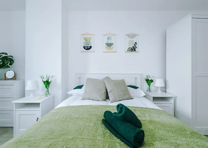 아파트 Stylish Apartment, Sleeps 6, Pool Table, Smart Tvs, Parking Available 맨체스터